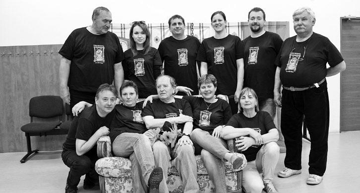 Nechce se ochudit ani A já si ještě dovolím dodat, že tento spolek si zaslouží i více pozornosti, neboť umělecky roste, jeho kreativita je
