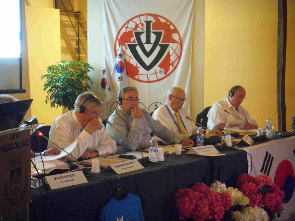 Nošení účastnických medailí na vojenských uniformách je věcí příslušné armády. Za kandidáty byli přijati pořadatelé pochodů: Marbella (Španělsko) 4 - denní, San Antonio, Texas (USA) 3 denní.