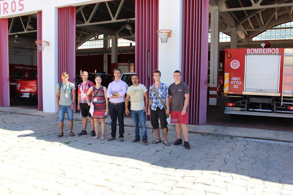 3.běh: Portugalsko Faro požárníci Třetí skupinu tvořili 4 žáci oboru Požární ochrana, kteří absolvovali svou odbornou praxi na dvou hasičských stanicích v portugalském Faru od 30.6.