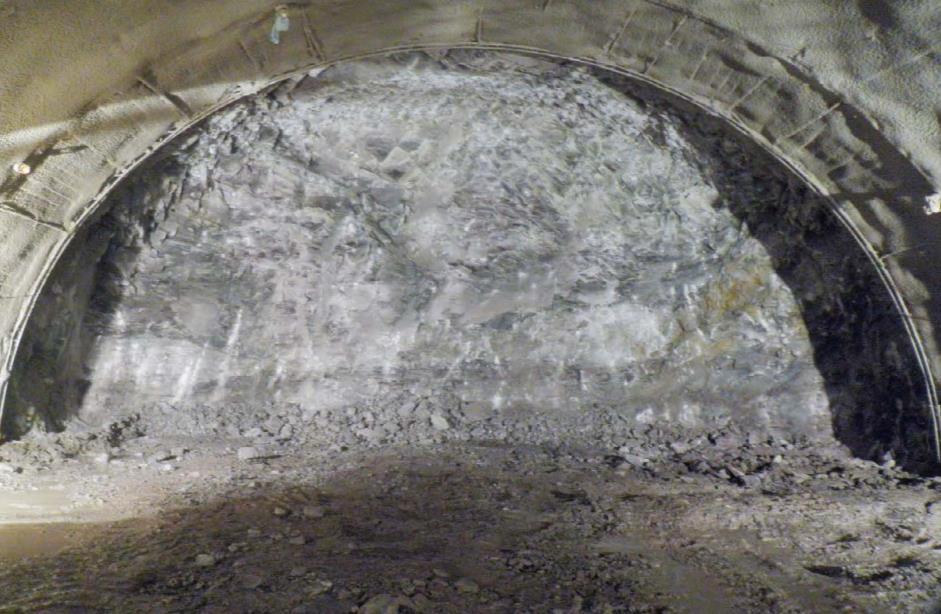 ZASTIŽENÉ INŽENÝRSKOGEOLOGICKÉ POMĚRY