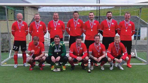 +35 Old Boys +35 Old Boys FM Bólkur Leikskrá Dato Umfar Heimalið navn Útilið navn Úrslit 9/5/2015 1 B71 B36 1ud 9/5/2015 1 NSÍ B68 1-2 9/5/2015 2 B36 B68 2ud 9/5/2015 2 B71 NSÍ 1-3 9/5/2015 3 B68 B71