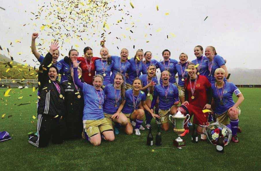 Føroyameistarar, 1. deild kvinnur: KÍ Klaksvík Føroyameistarar 2015, 1. deild kvinnur KÍ Ása K. Thomsen, Sigrid Jacobsen, Bára S. Klakstein, Maria K. Thomsen, Ana Ivanov, Ragna B.