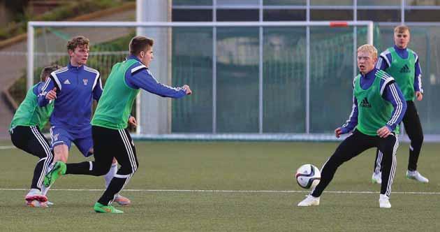 Karstin Højgaard, AB Gestur B. Dam, B36 Jákup Thomsen, FC Midtjylland (DEN) Meinhard Olsen, Vendsyssel FF (DEN) Aron Clementsen, B71 Jákup Andreasen, KÍ Bartal Wardum, HB Patrik Johannesen, TB Emil S.