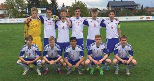 Hesir komu ikki á vøllin: 1. Bárður á Reynatrøð, 13. Andri Benjaminsen, 14. Albert Theis Nielsen, 16. Karl Martin Olsen og Fríggjadagin 25.09.
