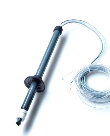 Oplachové a mycí prostředky 6.3 Sací trubice se sledováním hladiny Pozor Používejte sací trubici pouze v dostatečně stabilních kanystrech.