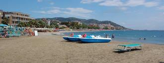 bilo 5 trilo 5/7 Velké přímořské letovisko iano Marina leží v oblasti zvané Riviera degli