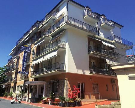 Hotel*** residence MEITERRNEO Wi-Fi bazén» Vzdálenost od pláže:» mono»