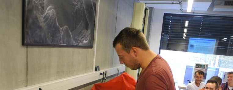 Laboratorní měření vlhkosti polymerů 10-12/2016 Realizace laboratorních úloh ve výuce v rámci předmětů: Technologie II.