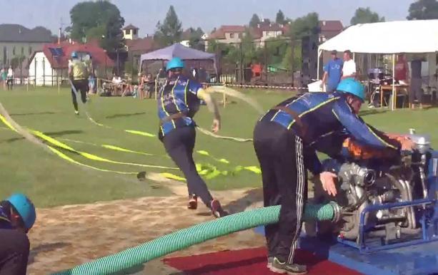 Černoch Tomáš Jaroslava Klapetková, členka TAZI-TEAMU MSL v požárním útoku 2013 Větřkovská traktoriáda 2013 SKAUTSKÝ ODDÍL ZÁBAVA, KTERÁ DÁVÁ SMYSL Nábor