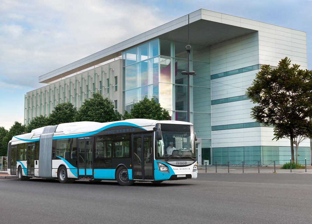 NOVÉ HYBRIDNÍ AUTOBUSY Nižší emise, nižší spotřeba paliva. Naše prvotřídní koncepce sériového hybridu je ideální pro městský provoz, což nedávno prokázala řada studií, jako např.