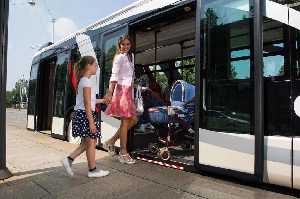 TICHO JE POKLAD Nové plně hybridní autobusy Urbanway a Crealis, které využívají v blízkosti zastávek jen elektrický pohon, poutají pozornost svým plynulým, tichým, ekologickým provozem a vysokou