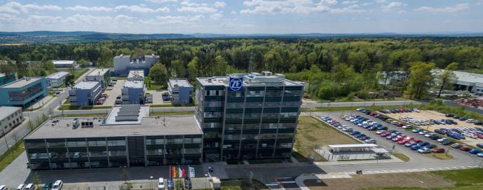 2015 Od Bosch Rexroth kupuje ZF divizi zabývající se vývojem a výrobou převodovek pro větrné elektrárny V České Republice má ZF Group 9 poboček, z nichž je většina výrobních, vývojové jsou pouze