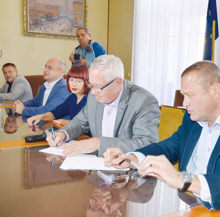 Hostem při podpisu smlouvy byl hejtman Olomouckého