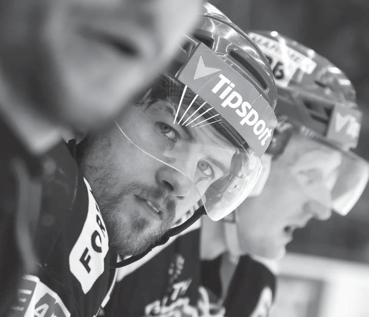 KDYŽ DO TOHO DÁME VŠECHNO, TAK POSLEDNÍ KROK UDĚLÁME, ŘÍKÁ OBRÁNCE MARTIN ŠTAJNOCH Čtyři roky čekal na další účast v play off Martin Štajnoch.