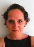 Jediným kmenovým zaměstnancem nadace v roce 2006 byla asistentka Daniela Pazderová.