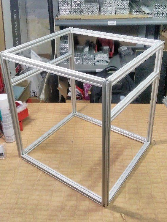 Smontování ostatních profilů do jednoho celku Potřebné díly: 4 x 380 mm profily 2 x 420 mm profily 12 x Šroub S6 x 16 torx samořezný (5) 4 x Šroub M5 x 10 inbus půlkulatá hlava (14) 1.