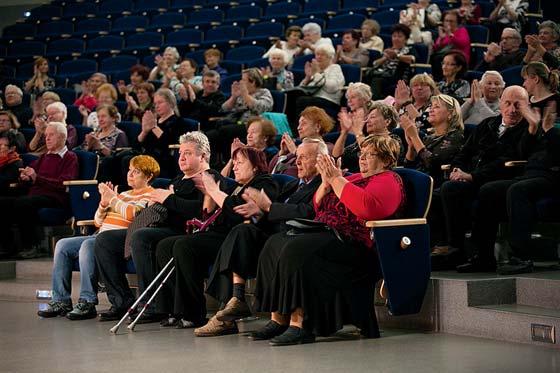 V letošním roce navrhli organizace seniorů, spolky, úřady městských obvodů i jednotlivci na titul Senior roku dvacet osobností. Komise z nich vybrala sedmičku finalistů a z ní vzešel vítěz.