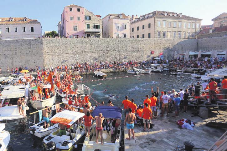 IGRA SE 35. DIVLJA LIGA Prijave do 18. srpnja Prijave momčadi za nastup u 35. Prvenstvu dubrovačkih kupališta u vaterpolu, Divljoj ligi, primaju se do 20 sati u srijedu, 18.