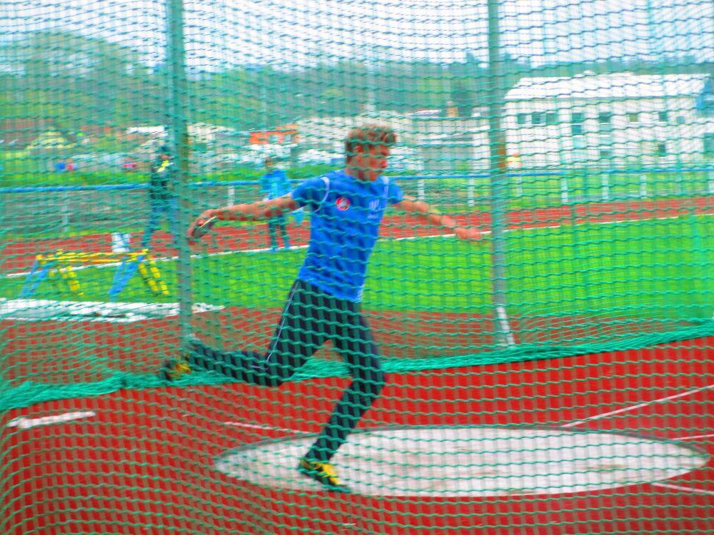 Šámal na 200 m př. a Jakub Bílek na 1500 m. Bronzové medaile pak získali Jan Vilím na 300 m, Josef Šedivý na 100 m př. a 200 m př., Žaneta Vrbová v kouli a Karolína Vosecká v oštěpu.