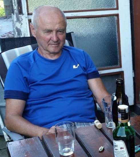 Schůze kaktusářů v Břeclavi V pátek dne 26. 8. 2016 proběhla v Břeclavi schůze kaktusářů, které jsme se s manželkou zúčastnili.