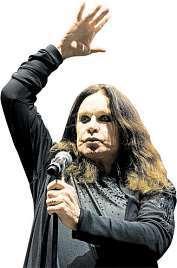 Tohlebude moje poslední světové turné, alenemůžu říct,žeještě tu atam nevystoupím, nechalse slyšet někdejšífrontman skupiny Black Sabbath.