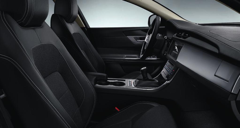5 INTERIÉR VYBERTE SI Nakonfigurujte si svůj XF na jaguar.