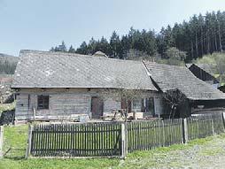 lodžie, klidná lokalita Cena: 2 400 000,-Kč Tel: 608 764