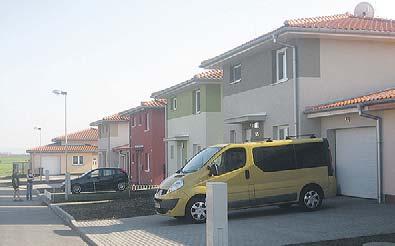 rohová vana, toaleta s umyvadlem, plovoucí podlaha Cena: 2350000 Kč BRNO-MĚSTO