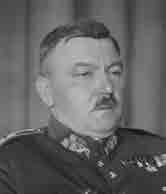 Po vypuknutí první světové války byl jmenován zásobovacím d stojníkem c. k. domobraneckého pěšího pluku č. 6 na italské frontě, kde hned v listopadu 1 15 padl do zajetí.