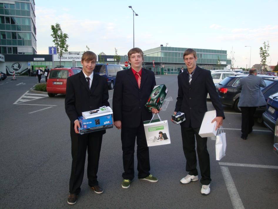 Účast žáků v předmětových soutěžích. Také ve školním roce 2013-2014 byla organizována soutěž Automechanik junior.
