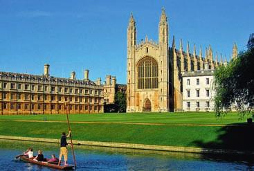 Cambridge a užít si bohatého programu pro volný čas. Moreton Hall má 15 lekcí týdně ve skupině nejvíce 12 dětí a je určen dětem ve věku 9-13 let. Old Buckenham H.
