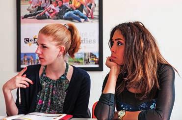úroveň Počet studentů ve Young Learner Homestay 20 45 minut 2-4 týdny 15 nejvíce, obvykle 12 3-8 Young Learner Residential 20 45 minut 2-4 týdny 15 nejvíce, obvykle 12 3-8 Pro mladé studenty ve věku
