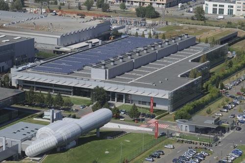 analytické chemie se zaměř ěřením na průmyslov myslové procesy OBSAH I. Výrobní proces II. Správná výrobní praxe III. Validace analytických procedur -příklad HPLC IV. Kvalifikace přístrojů V.