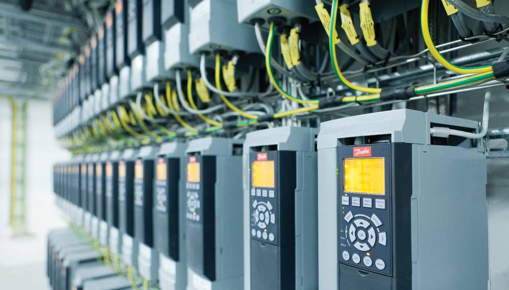 Řada možností připojení S postupující Čtvrtou průmyslovou revolucí jsou v průmyslové automatizaci a řídicích systémech stále důležitější informace v reálném čase.