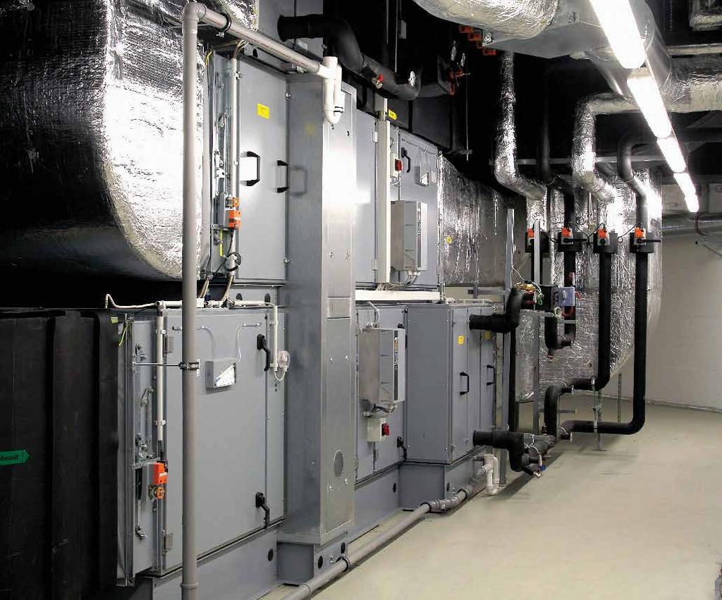 Vyhrazené funkce pro ventilátory Konverze tlaku na průtok To znamená, že můžete měnič nastavit tak, aby poskytoval pevný průtok nebo pevný rozdíl průtoků a eliminuje potřebu externího snímače průtoku.