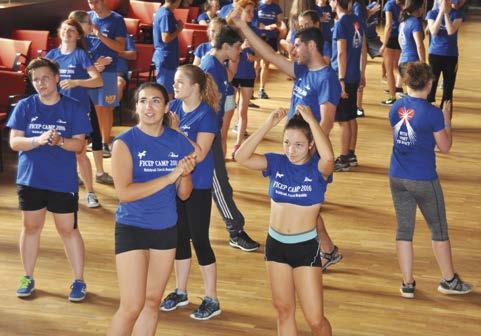Nová atraktivní sportovní aktvita si našla u mládeže velkou oblibu a bylo možné si zahrát fotbal v bublině při dopoledním i odpoledním