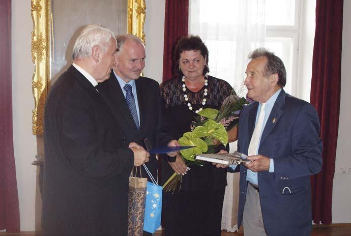 ze společnosti Přišli jsme, abychom darovali a byli jsme obdarováni Dne 20. srpna oslavil svoje životní jubileum Mons. ThLic. Vojtěch Cikrle, biskup brněnský.