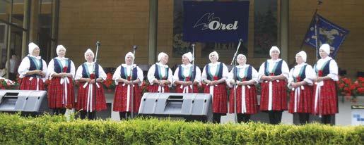 celebroval P. František Král, duchovní rádce Orla župy Velehradské, za hudebního doprovodu scholy z Val. Klobouk.