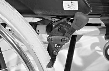 BRZDA Zajištěním brzd pomocí brzdové páčky () je vozík zajištěn proti nechtěnému rozjezdu (aretační brzda).
