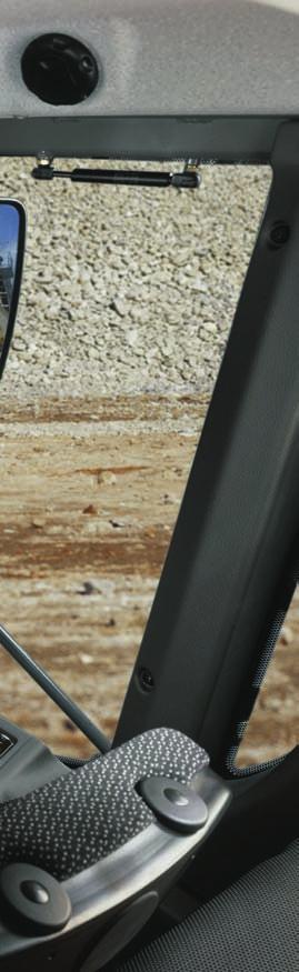 Komfort Moderní ergonomický design kabiny, plynule regulovatelný pohon pojezdu Liebherr bez přerušení tlačné síly díky pohonu, sériově dodávaný tlumič vibrací při jízdě Liebherr, optimální rozložení