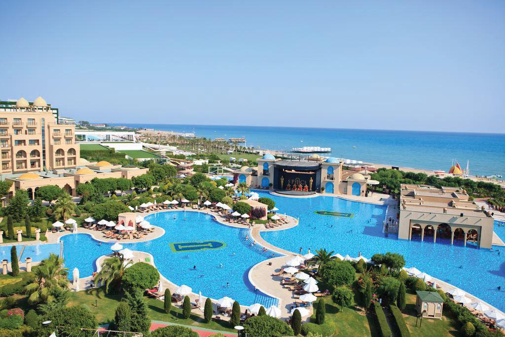 Spice Hotel & SPA***** V červnu na Tureckou riviéru SPICE HOTEL & SPA***** Belek je novější letovisko s opravdu luxusními hotely a řadou udržovaných golfových hřišť.