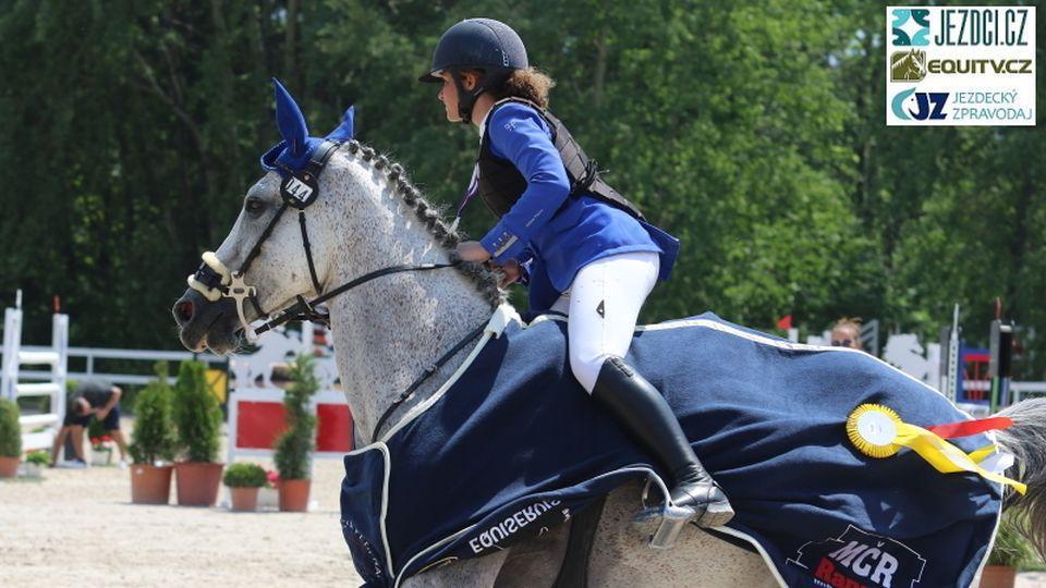 Foto:Jezdci- Kateřina Návojová CSIOCh,J,Y v rakouském Lamprechtshausenu Mladá reprezentace zamířila na oficiální výjezd do Rakouska, kde se ve dnech 18.- 1.