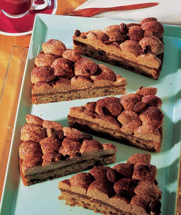 Kávov dort s ãokoládou 4 vejce 120 g mouãkového cukru 1 kávovo-ãokoládová tyãinka (napfi. Kofila 35 g) 110 g polohrubé mouky 1 PL kakaa Na krém: 2 kávovo-ãokoládové tyãinky (napfi.
