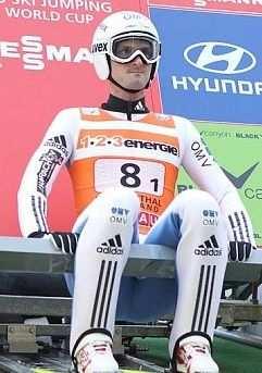 Jakub JANDA se na úvod SP představil v Klingenthalu jak v soutěži družstev tak v jednotlivcích KLINGENTHAL (24. 11. 2013) 12.