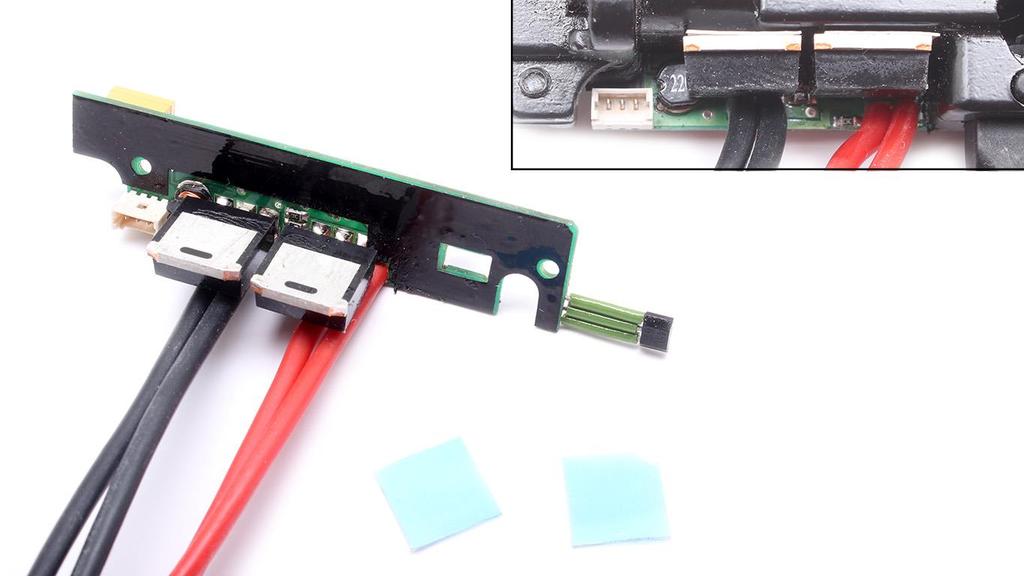 Příprava instalace Pro instalaci PSJ-VZ58 vyjměte mechabox z těla zbraně a odmontujte originální spínací jednotku. Pro vyjmutí jednotky je nutné demontovat i kulisu přepínače.(obr.1). 5.2.