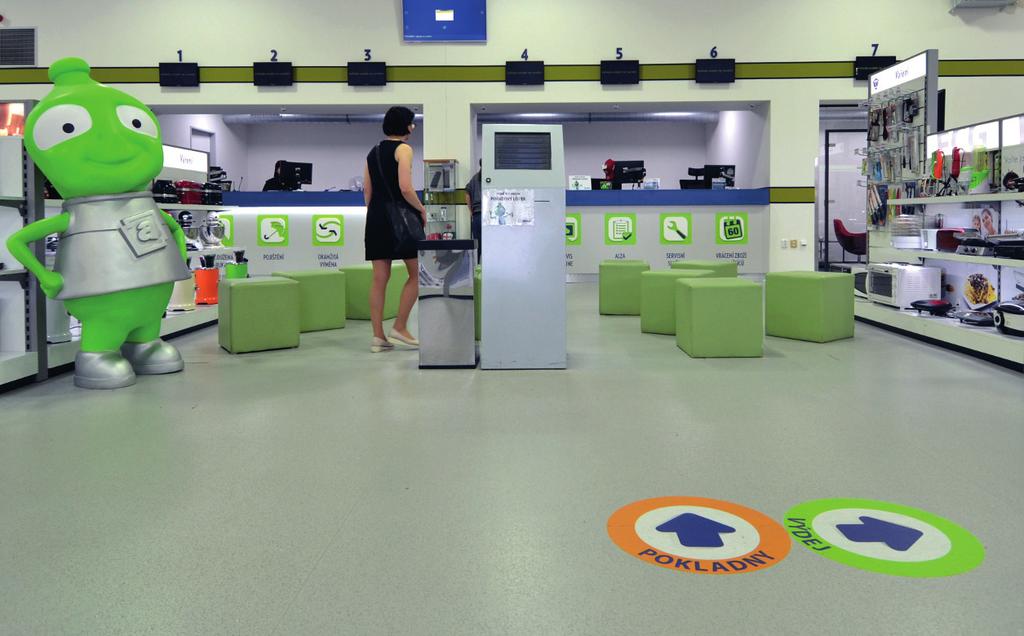 Sortiment proto stále rozšiřuje a se stejným zápalem a kvalitou prodává nejen elektroniku, ale také domácí spotřebiče, hračky, drogerii