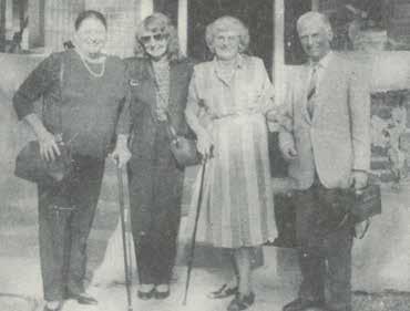 Neunikla pozornosti ani redaktorům Zpravodaje Zlín, kteří v roce 1994 přinesli tuto fotografii. 4.