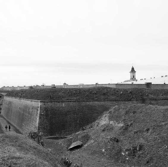 Koncept města X 16 ulice Okružní pohled na bastion 9 Pevnostní město Josefov má dvě tváře.