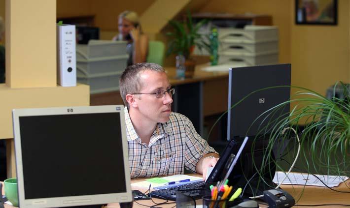 ZPRÁVA O TRVALE UDRŽITELNÉM ROZVOJI 2011 Obsah Respektujeme lidská práva Náš úspěch stojí na vysoké profesionalitě, oddané a cílevědomé práci našich lidí. Plzeňský Prazdroj si váží práce svých lidí.
