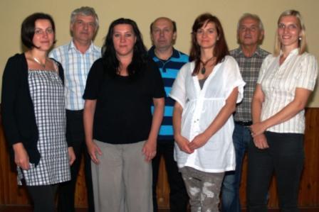 Nový MaK Výbor se sešel dne 4. 8. 2015 v Pravoníně k volbě předsedy předsedkyní se stala Obec Pravonín zastoupena starostkou Mgr. Janou Lapáčkovou.